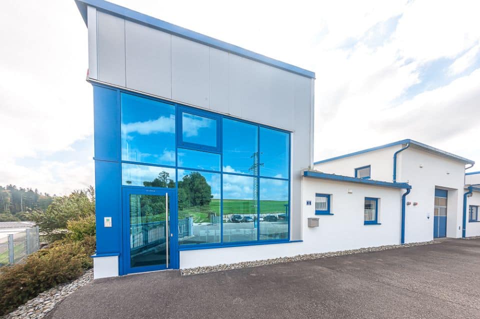 Firmengebäude Aquamot in Vöcklamarkt ©Clemens G. Schildberger